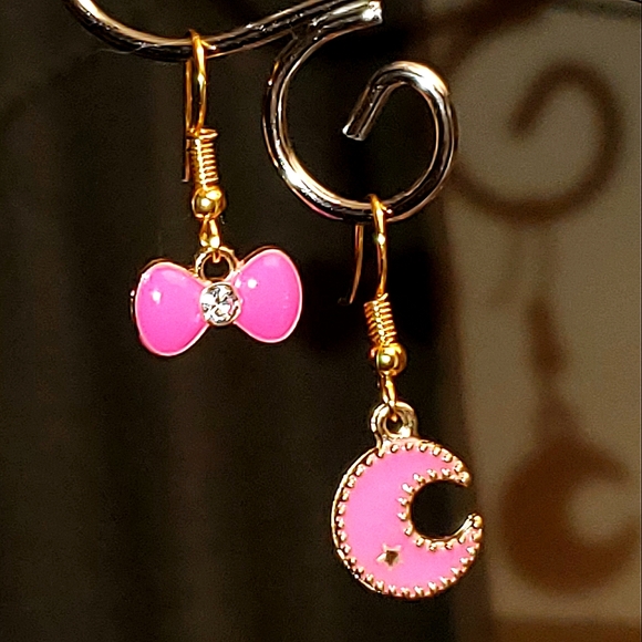 Rose Red series asymmetrical enamel & alloy charm earrings. Pair #9. - Picture 2 of 3